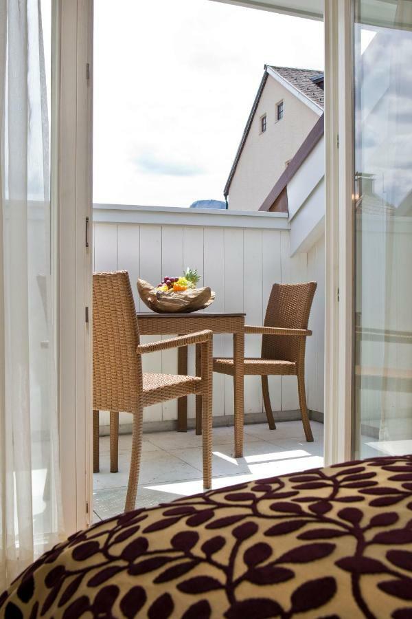 Iris Porsche Hotel & Restaurant Mondsee Exterior foto